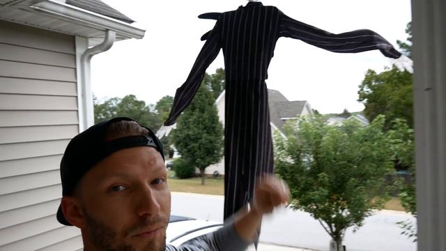 Halloween Smart Home Tour! смотреть онлайн