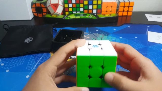 Куб на обзор | Gan 356 i смотреть онлайн