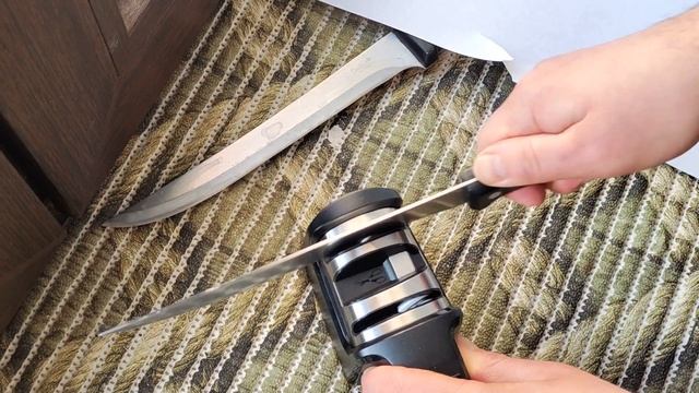 Обзор ручной точилки Work Sharp Kitchen Pull Through Sharpener - просто и эффективно