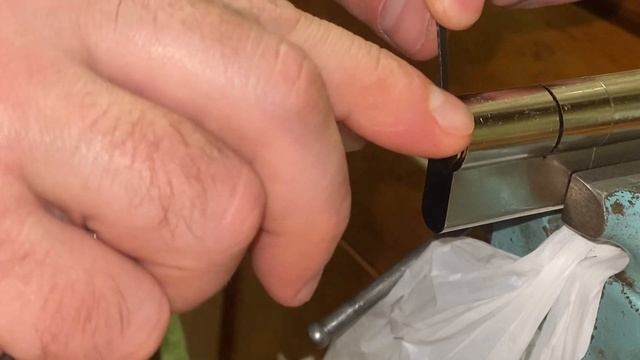 Lock pick Vachette assa abloy вскрытие цилиндра смотреть онлайн