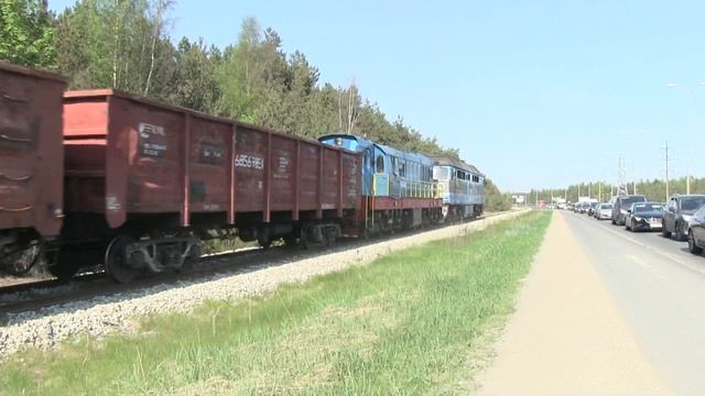 Тепловозы ТЭП70-0237+ЧМЭ3-5371 с грузовым поездом / TEP70-0237+CME3-5371 With Freight Train