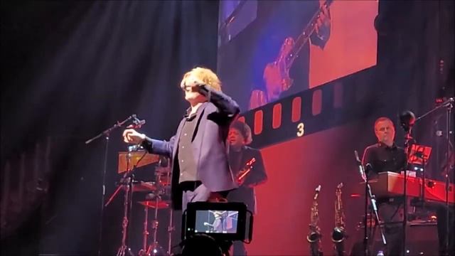 Simply Red - Holding Back The Years @ The O2 Arena, London 03/03/22 смотреть онлайн