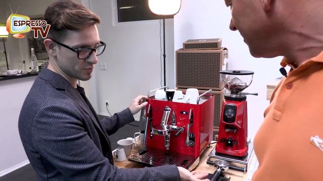 Sanremo CUBE presentation at Espresso TV studio смотреть онлайн