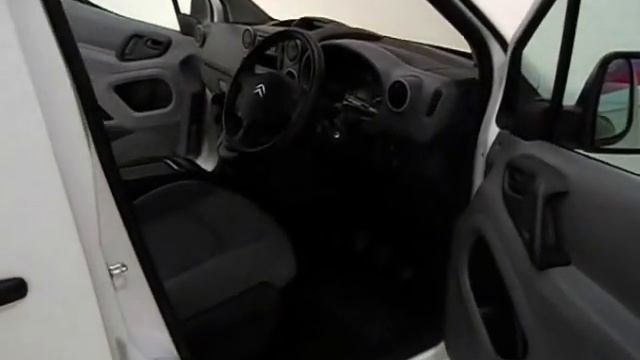 Citroen Berlingo- Exterior & Interior Tour of a 10 Plate Citroen Berlingo 1.6 HDi "CREW VAN" смотреть онлайн