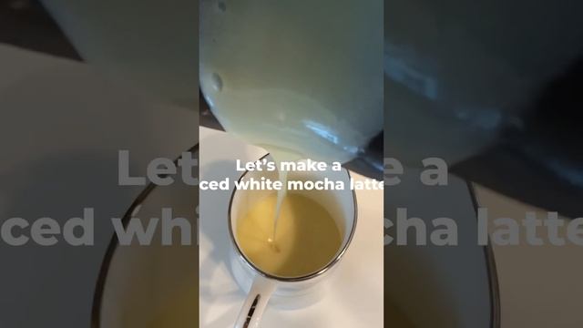 White Chocolate Sauce Recipe | let’s Make A Iced White Mocha Latte смотреть онлайн