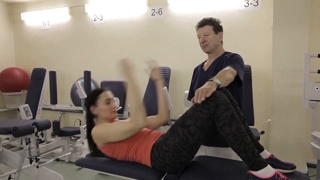 Упражнения на тренажерах мышц живота при болезни Бехтерева смотреть онлайн