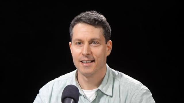 Майкл Бом: "Любой человек, критикующий политику РФ по поводу Крыма, он по определению враг народа" смотреть онлайн