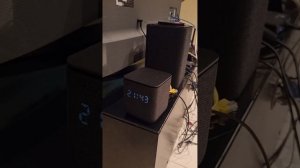Умная колонка Яндекс Станция Миди  объединила устройста Zigbee и  WiFi из Smart Life
