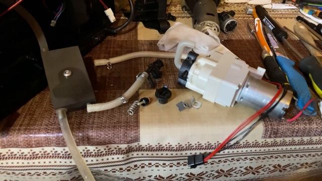 Повне ТО Jura J85. Збірка кавомашини. Збірка капучінатора. смотреть онлайн