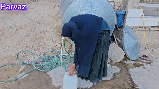 Ali's stepmother's conflict with Sikeneh because of gas to bake bread смотреть онлайн