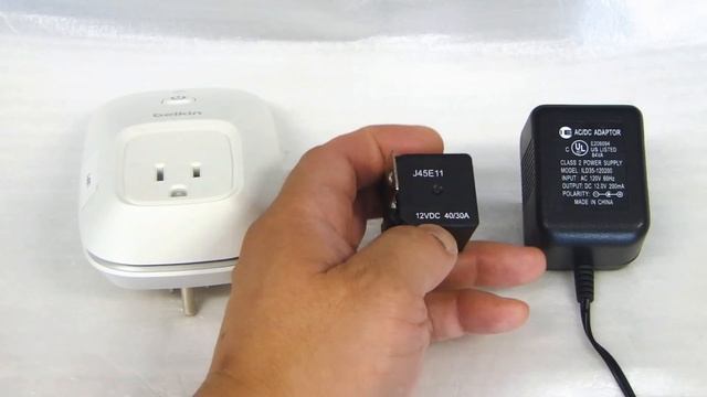 How To Install WiFi Garage Door Opener - Belkin WeMo Switch смотреть онлайн