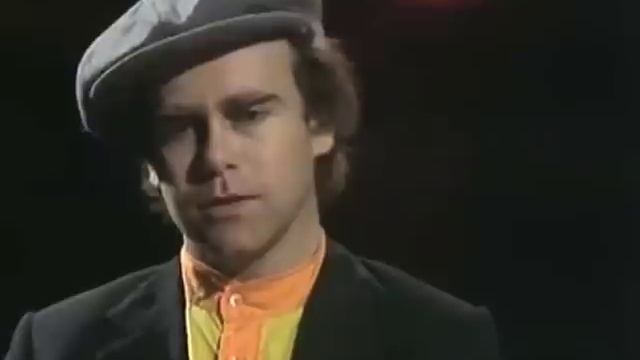 Elton John - Interview on the Old Grey Whistle Test (October 31, 1978) смотреть онлайн