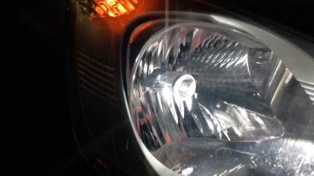 Mini Proyector H4 LED Y6 - PROJECTOR MINI LED H4 Y6 HS1 BLACK VS HALOGENO смотреть онлайн