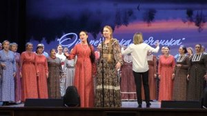 «Ой, реченька, реченька» исп. Областной хор НСО, солистки Анастасия Лысякова и Юлия Вдовыдченко