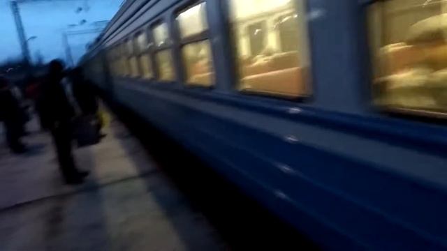 ЭР9Е - 634 Одесса - Колосовка прибывает на ст Одесса -Восточная Украина КЭВРЗ молодцы!!! смотреть онлайн