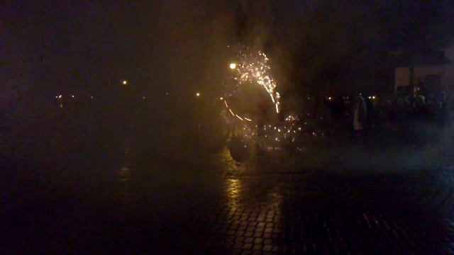 Огненное шоу(Fire Show). Площадь Свободы. Парк Шевченка. смотреть онлайн