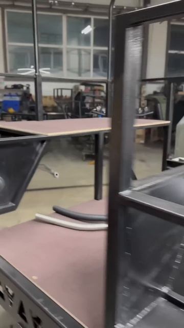 Собираем экспедиционный вездеход смотреть онлайн