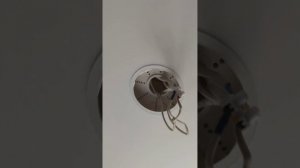 Как поставить своими руками встраиваемый светильник в уже давно установленный натяжной потолок