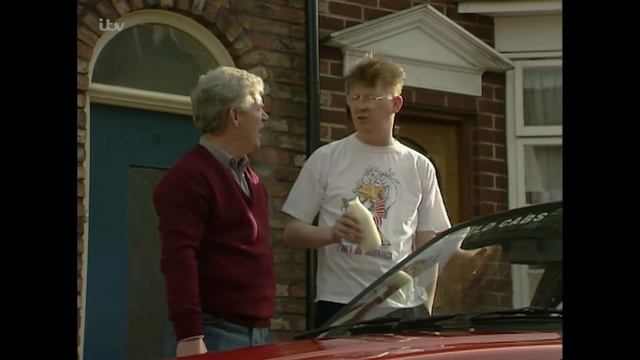 Coronation Street - Curly Is Less Than Excited About the Wedding смотреть онлайн