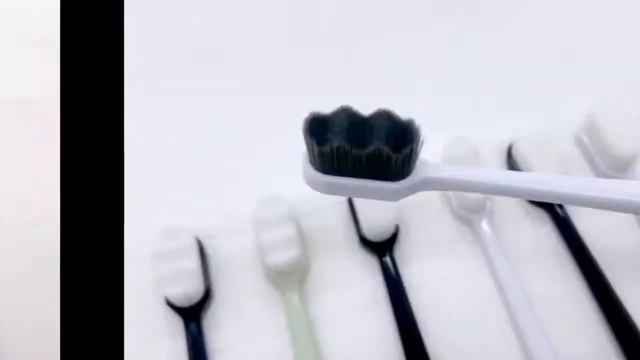 Зубная щетка с ультра-тонкими ворсинками Quela.ru смотреть онлайн