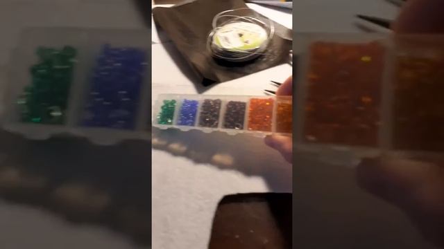 Материалы для изготовления брошей часть 3 смотреть онлайн