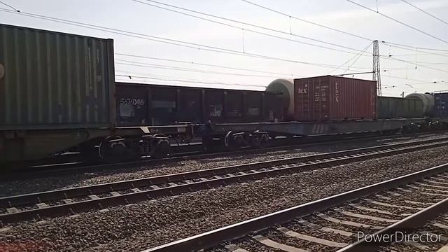 Сборник поездов снятых на станции Болотная 18.04.2022г. смотреть онлайн