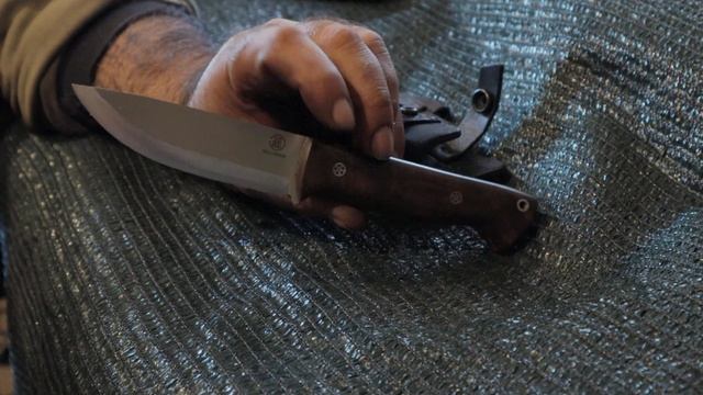 DBK Knife Walnut and K390 смотреть онлайн