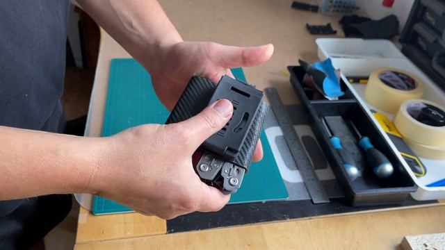 Gerber Suspension Multitool & Nitecore P20 Kydex Holster смотреть онлайн