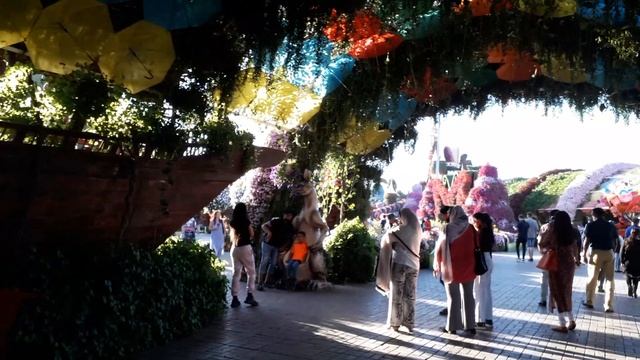 Дубай, Эмираты, Парк Цветов. Самая красивая и ароматная экскурсия. смотреть онлайн