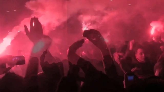 City Miles - Away Day смотреть онлайн