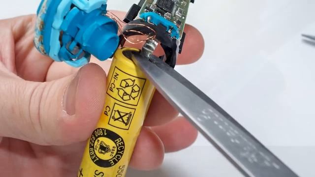 Braun Oral-B Sonic Complete Toothbrush Battery 2x 2/3A Repair: How to replace Rechargeable Battery смотреть онлайн