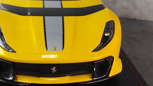1/18 MR Ferrari 812 Competizione Giallo Tristrato смотреть онлайн