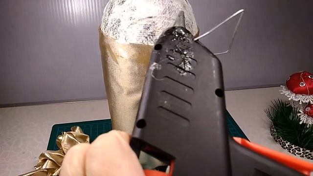 Декорируем бутылку "Золотой мешок с деньгами" . We decorate the bottle "Golden bag of money" смотреть онлайн