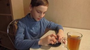 сахар растворяется в чае!