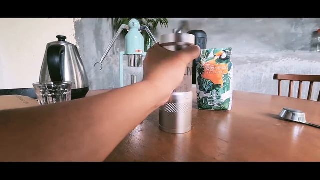 COLOMBIA SANTANDER DARI STARBUCKS. SAYA SIH..... смотреть онлайн