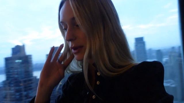 Come To NYC With Us! Trying a $100 Cocktail, Was it Worth it?! смотреть онлайн