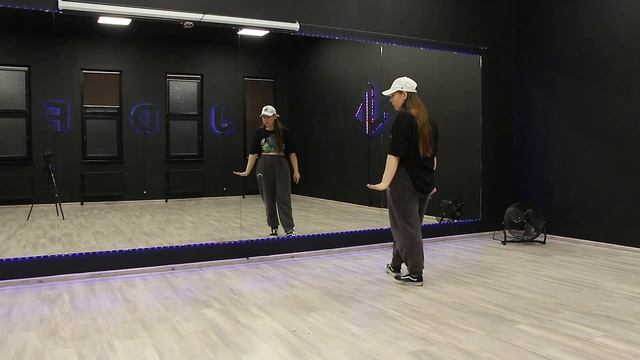 IVE - HEYA Dance Tutorial Русский Туториал смотреть онлайн