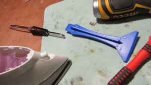 Как разобрать утюг Polaris PIR 2685AK