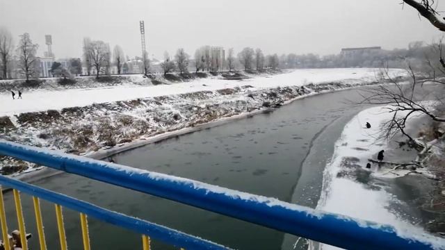 😀Полюбуйтесь какая красота в парке🍷и глинтвейн выходного дня обязательно выпить смотреть онлайн