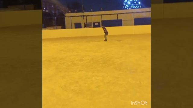 Пришли на каток/холодно смотреть онлайн