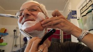 Экспериментальная заточка опасной бритвы на водном камне King 6000 VS Rolls razor shaving