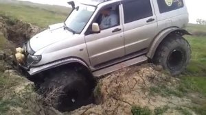 OffRoad 4х4. УАЗ Патриот на ободрышах КРАЗа