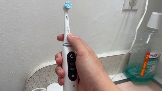 Oral B IO Series 10 Rechargeable Electric Powered Toothbrush With IO Sense Charger Review