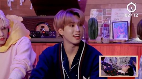 Пижамная вечеринка Stray Kids от 2021 года