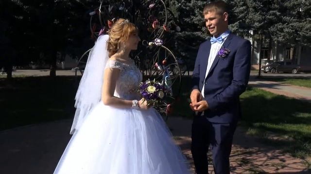 Прогулка: Антон и Юля смотреть онлайн