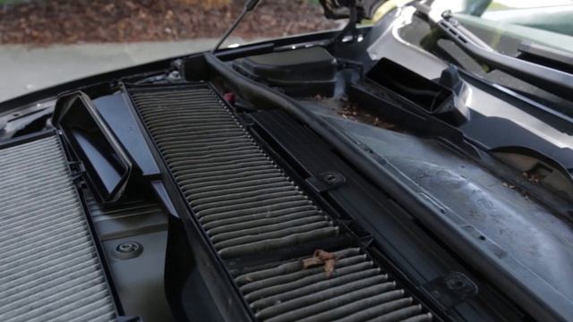 Replacing an 11 YEAR OLD FILTER | BMW Cabin Air Filter DIY смотреть онлайн