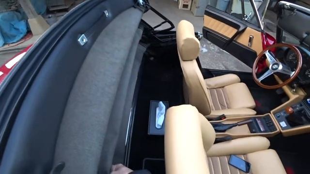 '91 Alfa romeo Spider in Japan / How to open of the soft top. смотреть онлайн