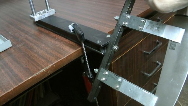 Точилка для ножей