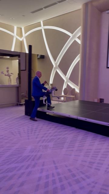 Эпичный выход
Андрей Нейро AI
Клуб коммуникатор