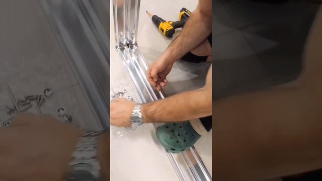 Внутренняя сборка душевой кабины Avacan (серия K) смотреть онлайн